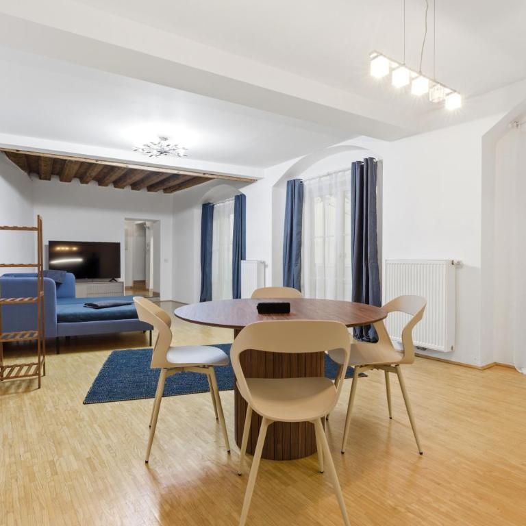 Alpena Homes, Zentrum, sehr geräumig, Küche - Apartment mit 2 Schlafzimmern - 6
