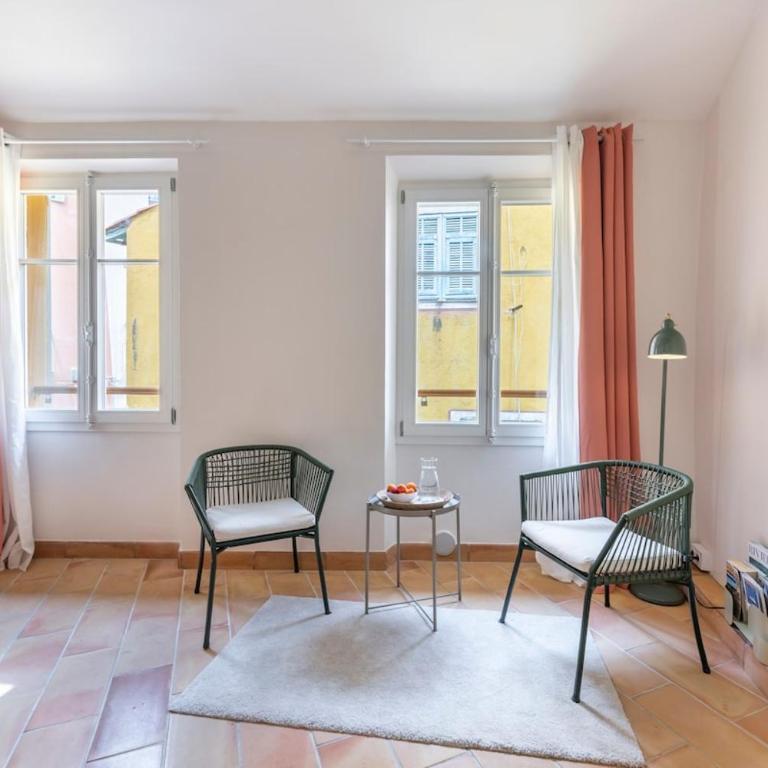 Stylish 2BR with AC Heart of Villefranche - Appartement 2 Chambres - 8