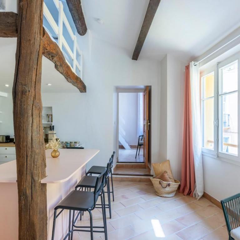 Stylish 2BR with AC Heart of Villefranche - Appartement 2 Chambres - 12