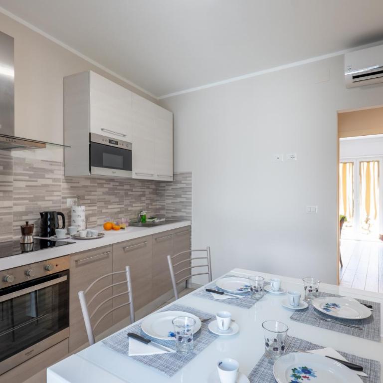 GuestHost - Cozy Flat near Concattedrale San Siro - Appartamento con 2 Camere da Letto - 4