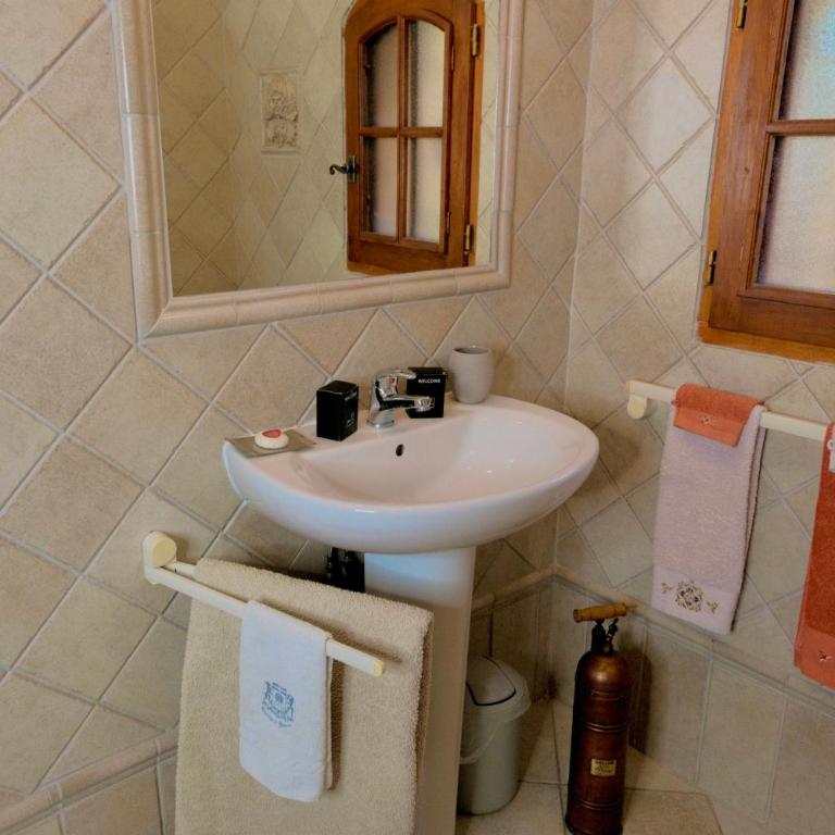 Authentic charming Provencal Villa in mountain 20 kms from Monaco and Nice - Villa 2 Chambres - 46
