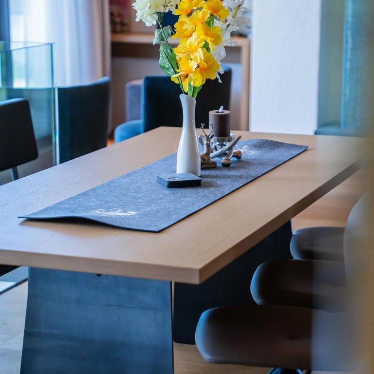 Panorama Quartier Seefeld - Apartment mit 1 Schlafzimmer und Balkon - 20