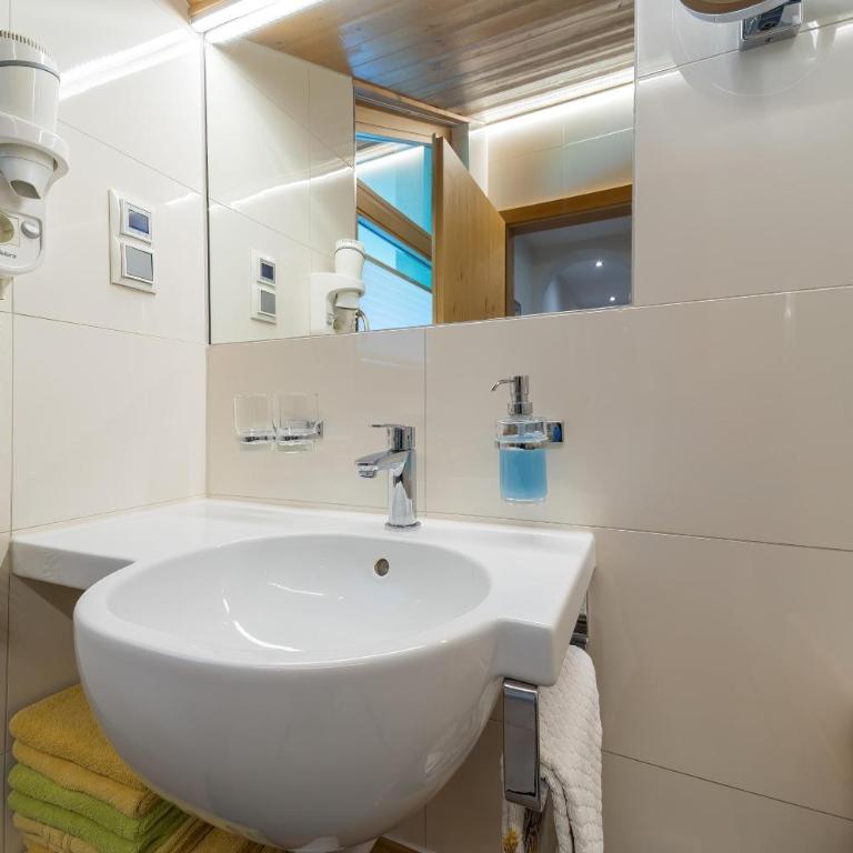 Haus Gant - Apartment mit Dusche - 14