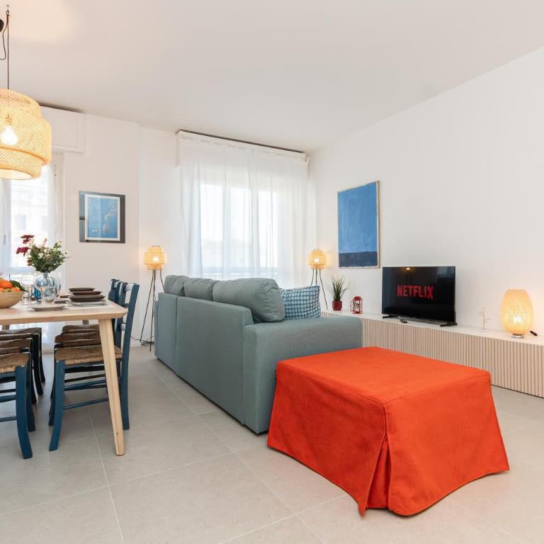 -Vista Mare- Ampio Balcone e parcheggio privato - Appartamento con 1 Camera da Letto e Vista Mare - 50