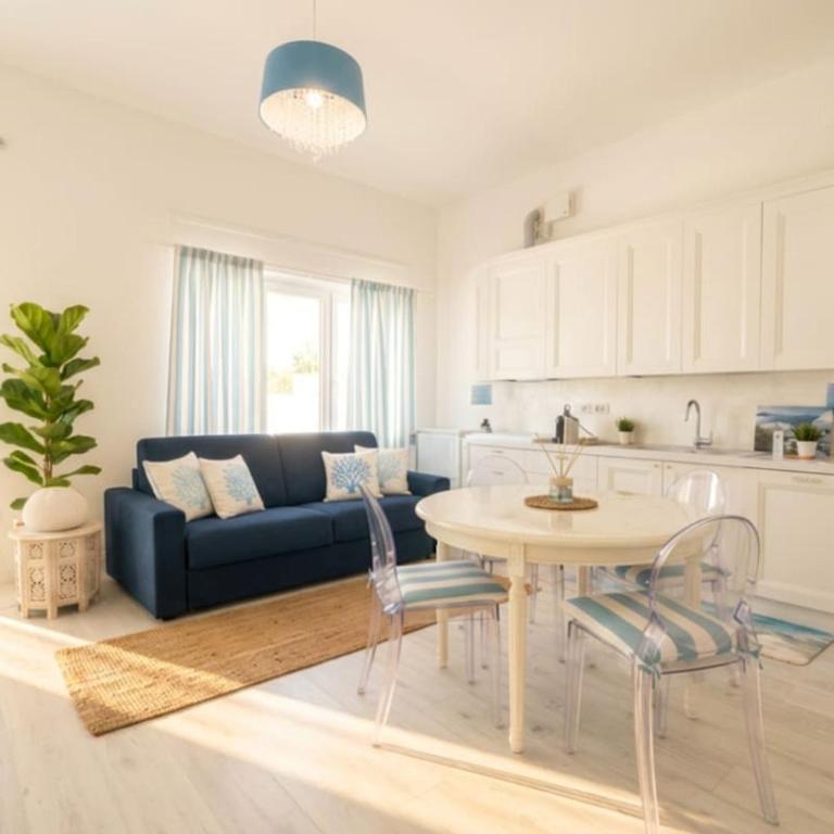 Puglia Escape - 2 min dal Mare, Parcheggio e Wi-Fi - Appartamento Deluxe - 1