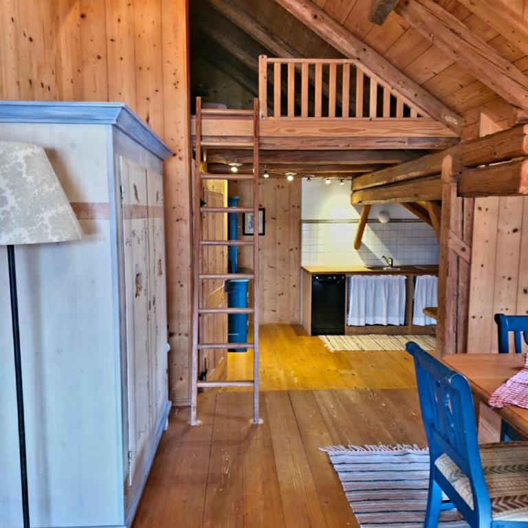 DIRNDL Kammer - Two-Bedroom Apartment - 26