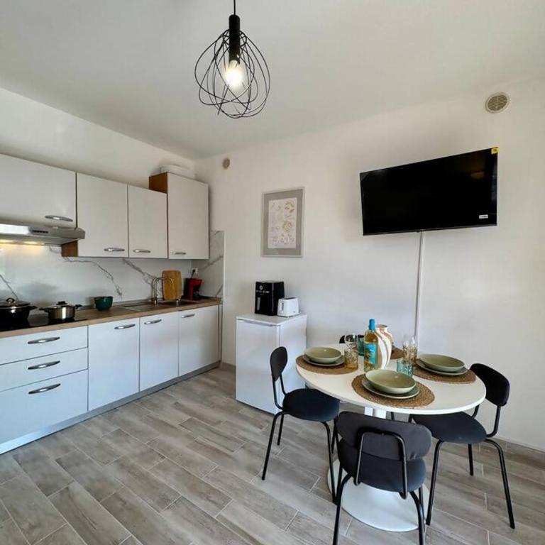 Residenza Sirmione Colombare - Appartamento con 2 Camere da Letto - 4