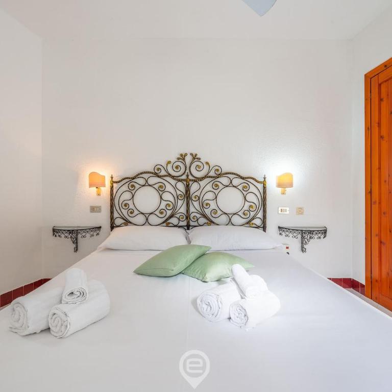 Nuraghe Piscadeddus - Two-Bedroom House - 16