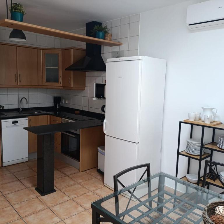 Villa Castillo, calle de las palmeras - Two-Bedroom Villa - 3