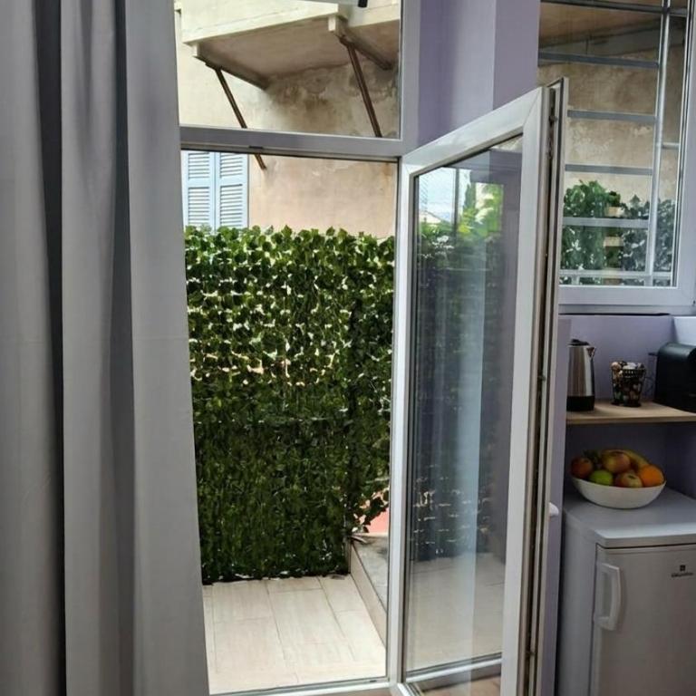 It's a Room - One-Bedroom Apartment - 29
