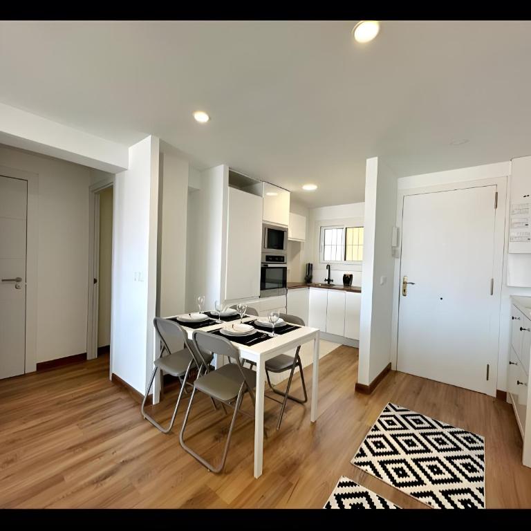 Apartamento con Piscina y Parking - Maison 2 Chambres - 2