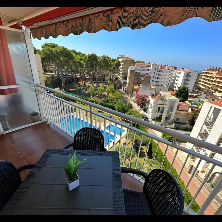 Apartamento con Piscina y Parking - Maison 2 Chambres - 1