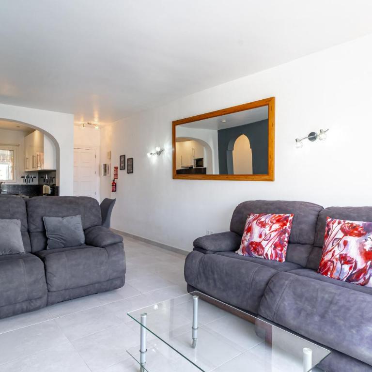 Tropicana 6C - Apartment with Sea Views, Large Terrace and BBQ - Appartement 2 Chambres avec Terrasse et Vue sur la Mer - 13