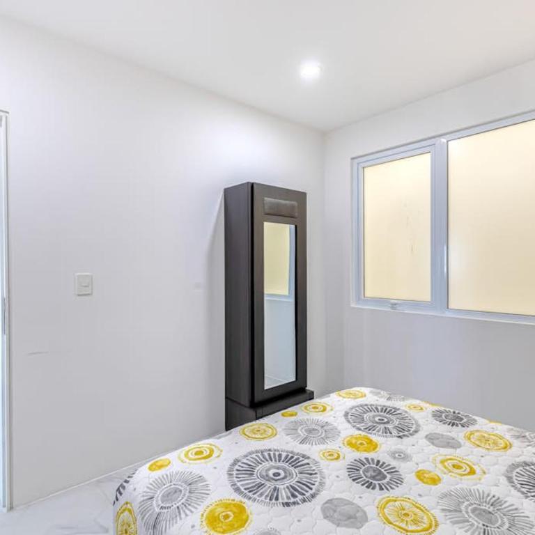 Luxury Condo with Shared Gym, Rooftop Pool, and Centrally Located - Maison de Vacances - 19