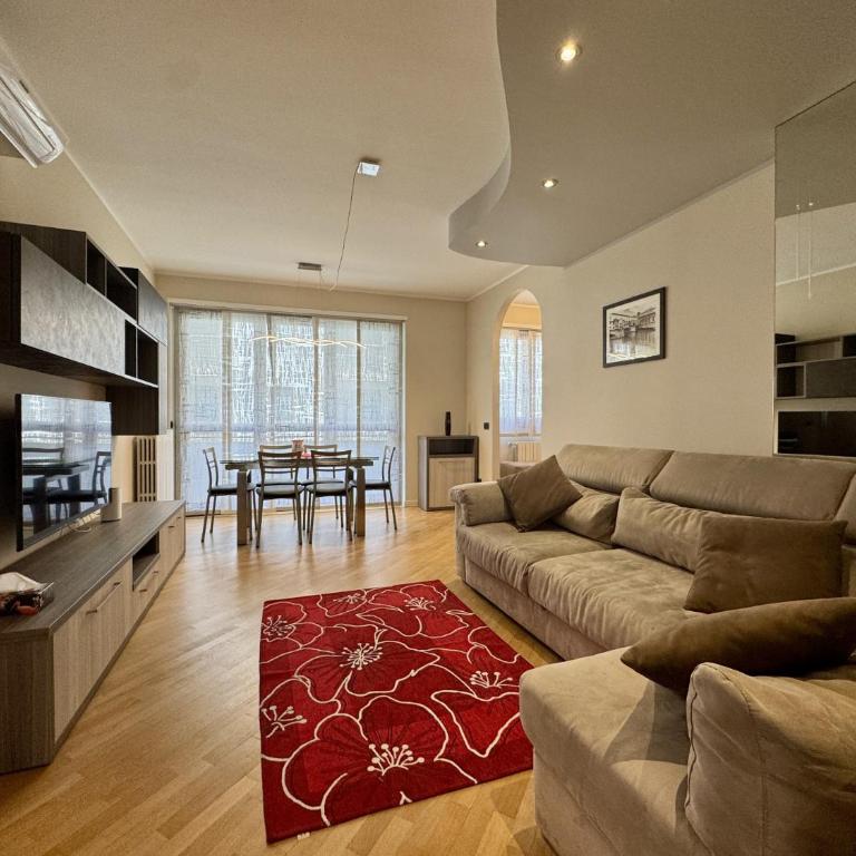 Rosso di sera - ampio appartamento in centro - Appartement - 1