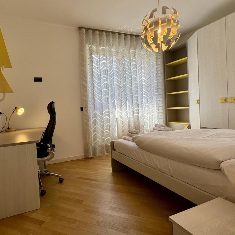 Rosso di sera - ampio appartamento in centro - Appartement - 15