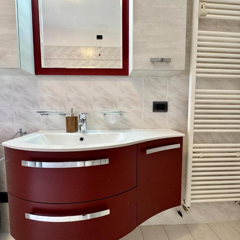 Rosso di sera - ampio appartamento in centro - Appartement - 17