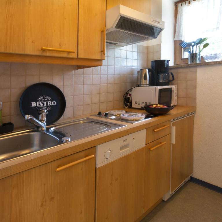 Haus Almrose - Apartment mit 1 Schlafzimmer und Dusche - 9