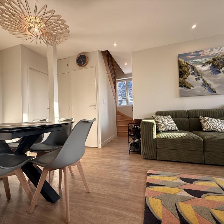 Beau duplex lumineux en plein centre-ville - Apartment - 3