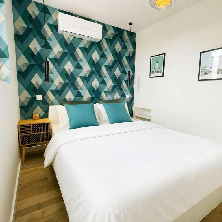 Clary – T2 climatisé lumineux • 4 pers • Hyper centre Grenoble • Vue montagnes - One-Bedroom Apartment with Balcony - 11