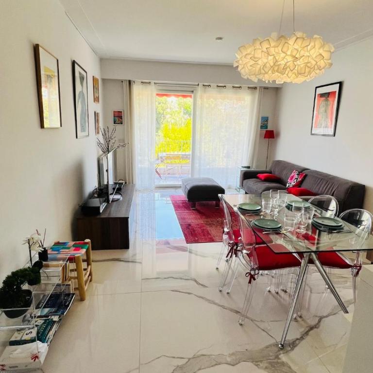 Beautiful apartment with sea view private parking beach - Appartement 2 Chambres avec Balcon et Vue sur la Mer - 11
