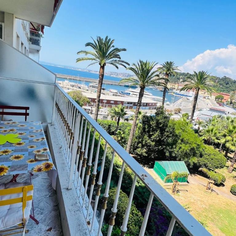 Beautiful apartment with sea view private parking beach - Appartement 2 Chambres avec Balcon et Vue sur la Mer - 28