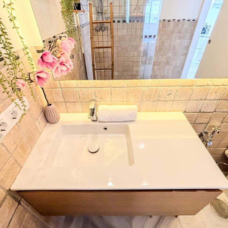 Skol 438 Super One-bedroom Apartment with Sea Views - Appartement - 29