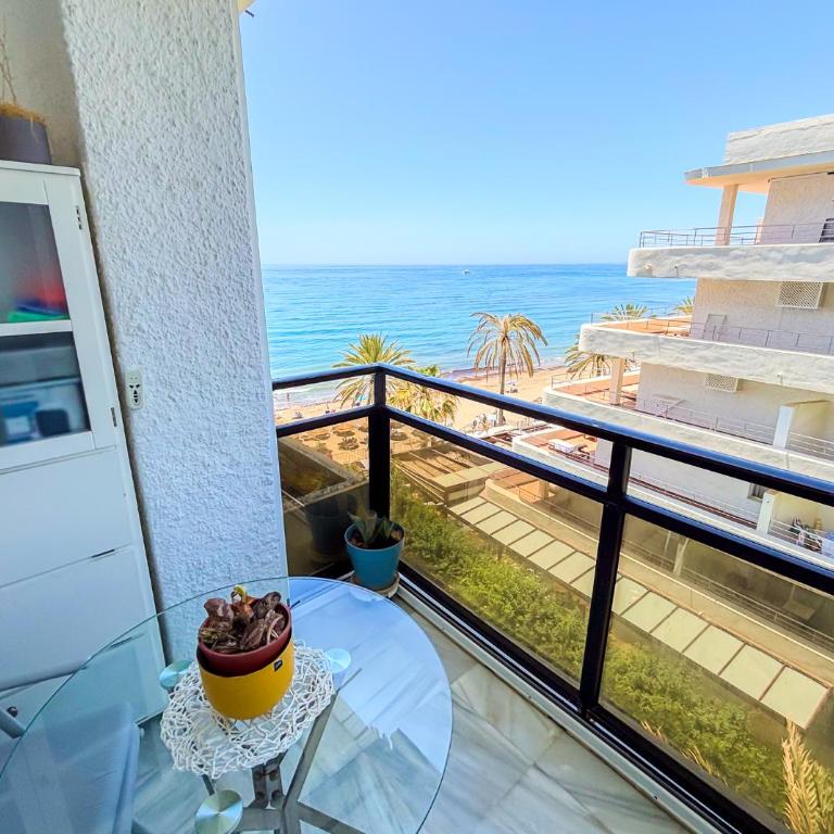 Skol 438 Super One-bedroom Apartment with Sea Views - Appartement - 39