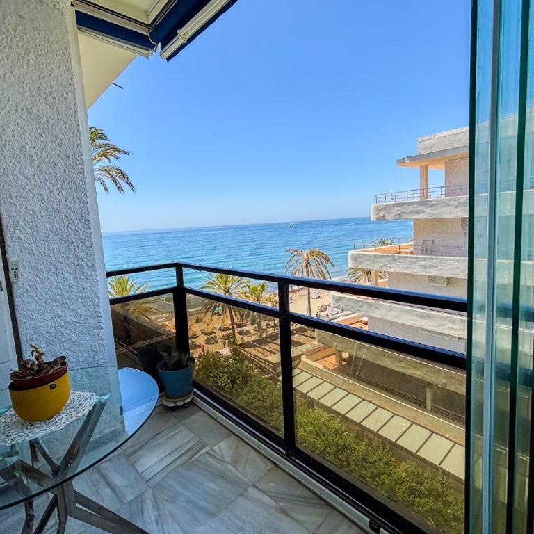 Skol 438 Super One-bedroom Apartment with Sea Views - Appartement - 43