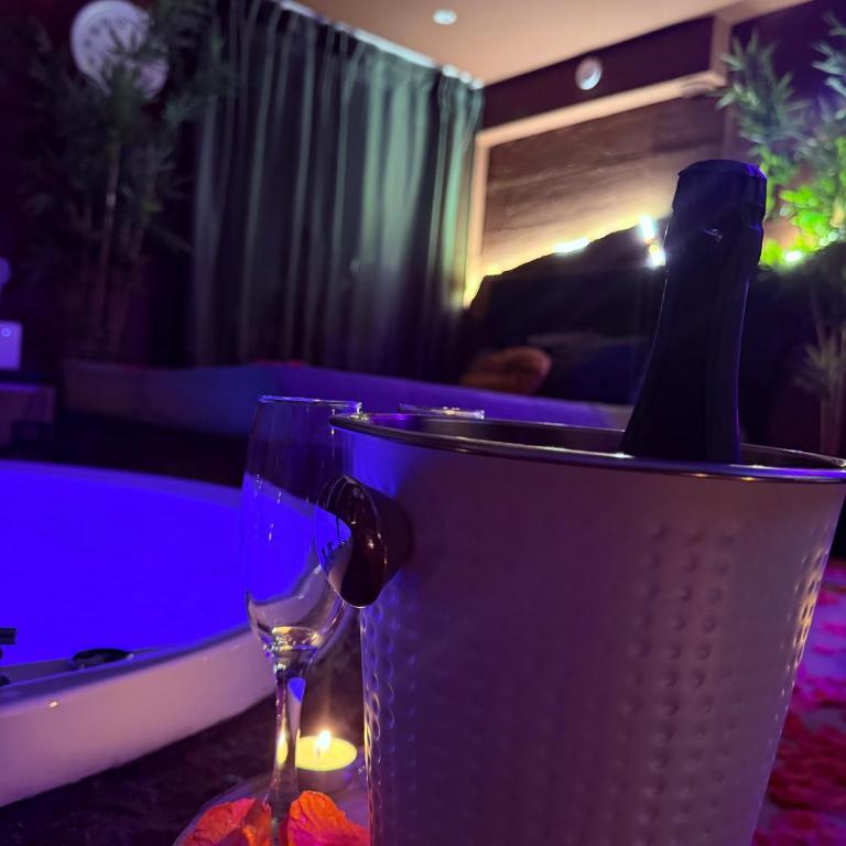 Ama Collection Esclusive Spa - Appartamento con 2 Camere da Letto e con Piscina Privata - 9