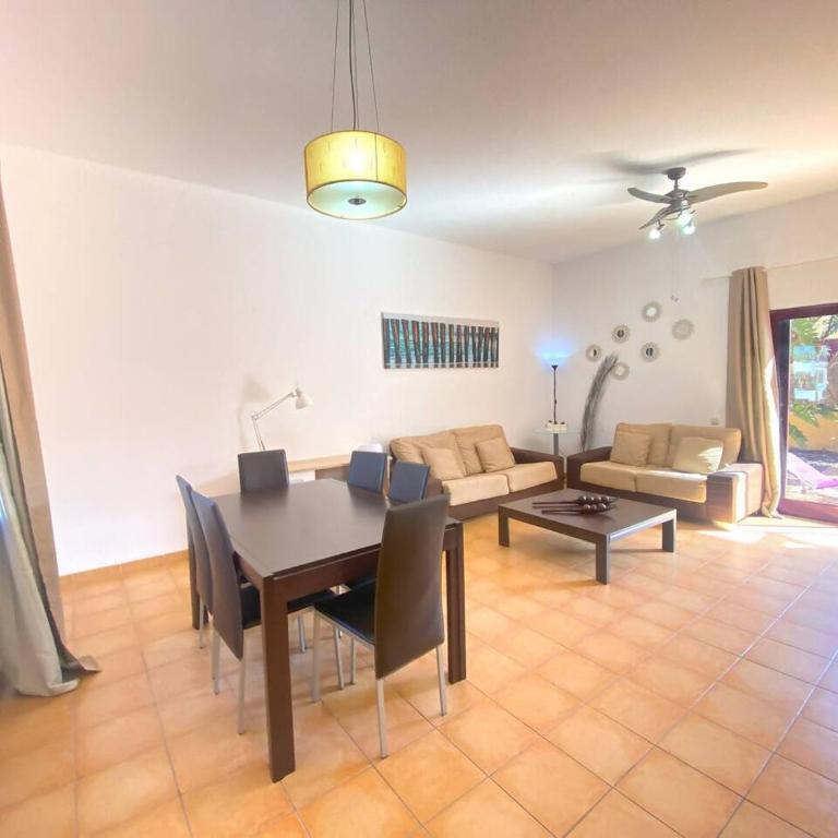 Villa Marlau con piscina privada - Maison 2 Chambres - 17