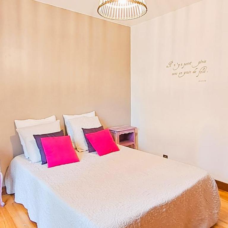 La Villa familiale du Soleil Levant grand jardin - Three-Bedroom House - 6