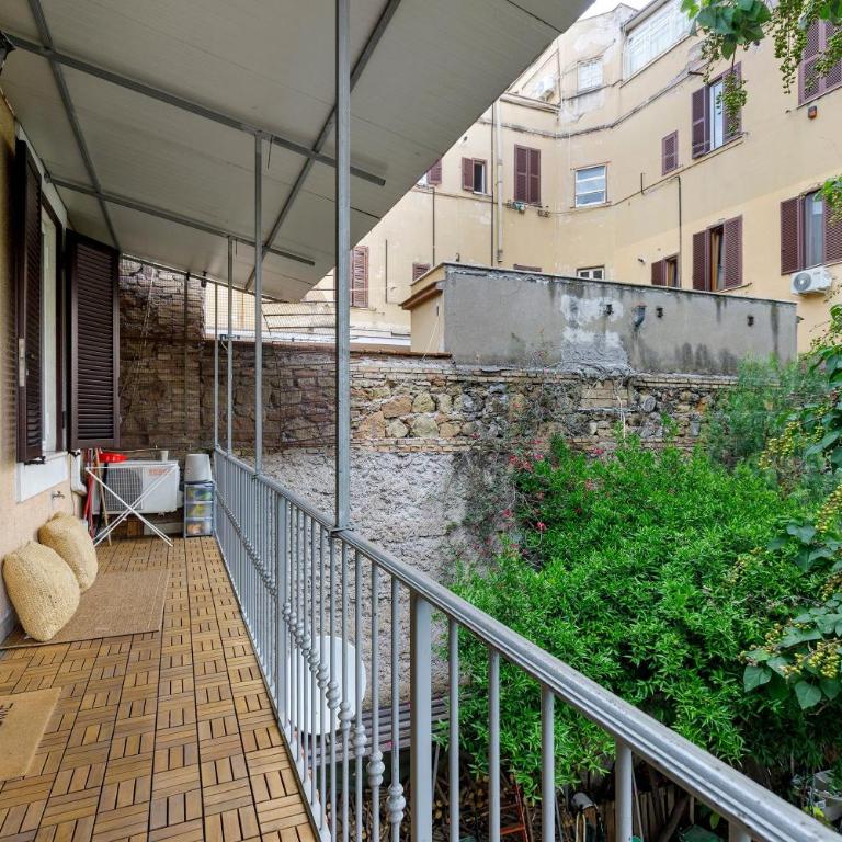 Portatrastevere - Appartamento Deluxe con 2 Camere da Letto e Vista Giardino - 18