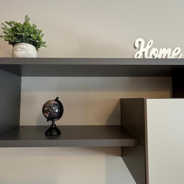 Grisoni Brothers' Lake House - Grisoni Streetview - Two-Bedroom Apartment - 5