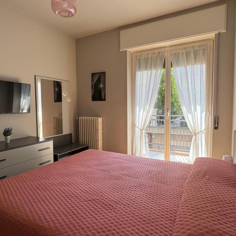 Grisoni Brothers' Lake House - Grisoni Streetview - Two-Bedroom Apartment - 1