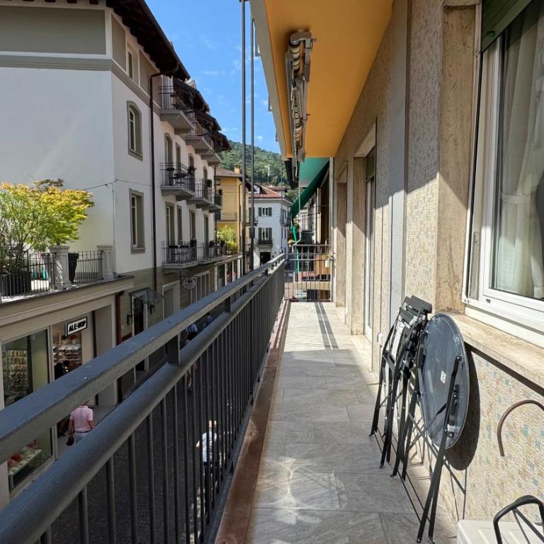 Grisoni Brothers' Lake House - Grisoni Streetview - Two-Bedroom Apartment - 28