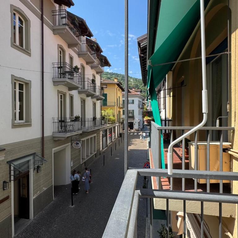 Grisoni Brothers' Lake House - Grisoni Streetview - Two-Bedroom Apartment - 29