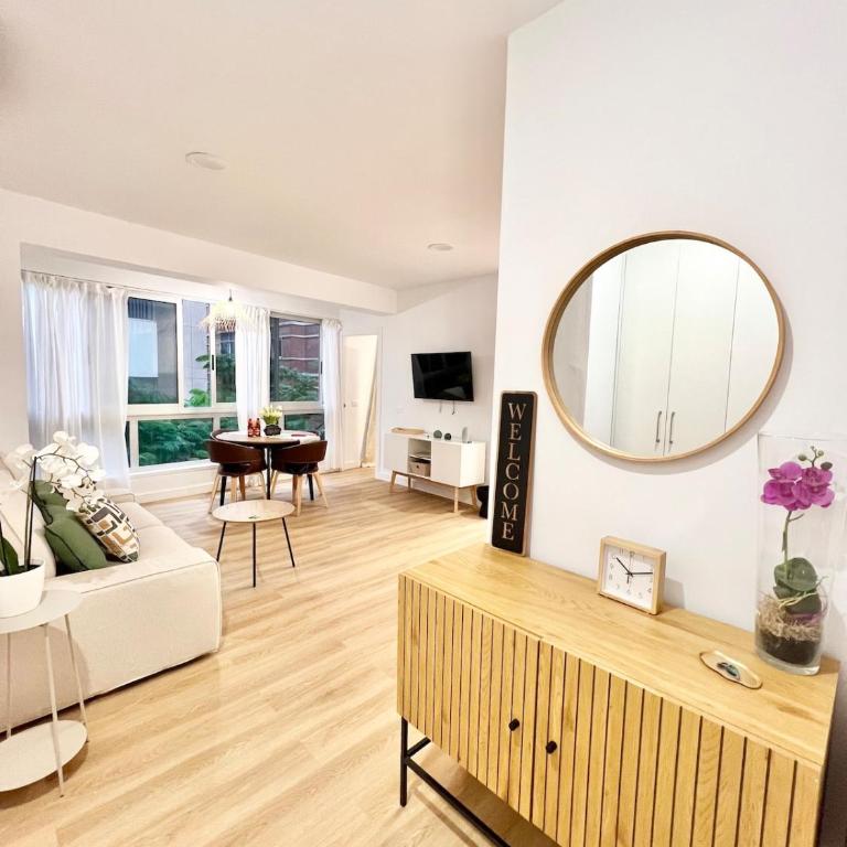 Heart of Santa Cruz - Two-Bedroom Apartment - 3