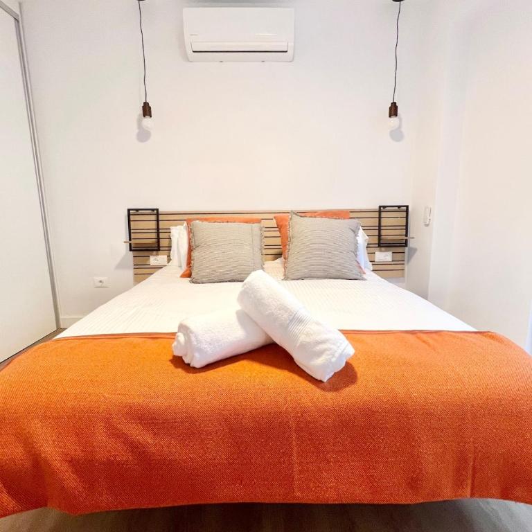 Heart of Santa Cruz - Two-Bedroom Apartment - 11
