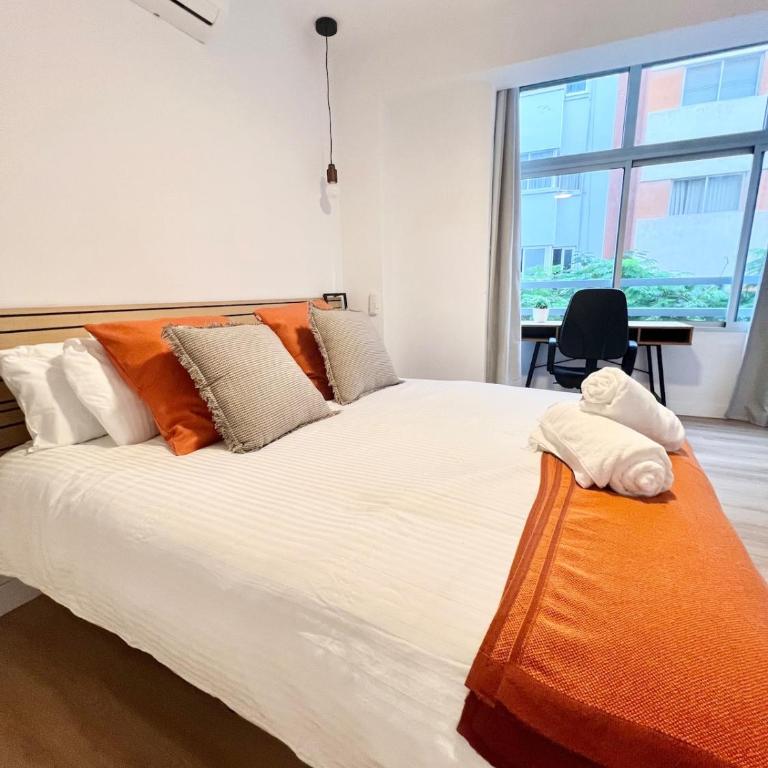 Heart of Santa Cruz - Two-Bedroom Apartment - 23