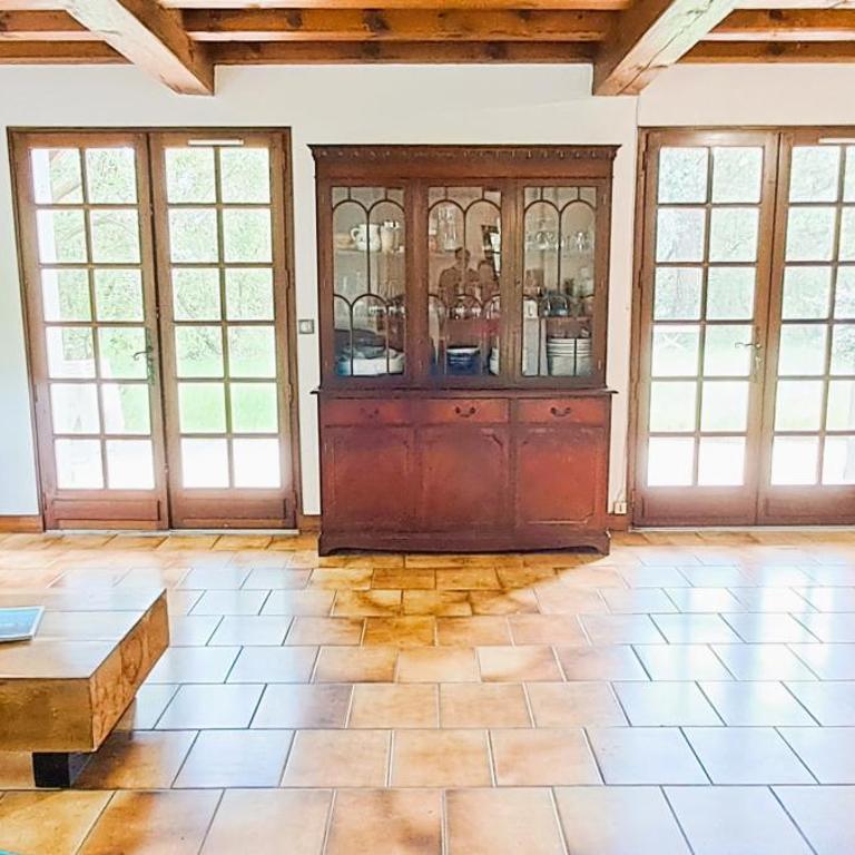 La Villa familiale du Soleil Levant grand jardin - Three-Bedroom House - 38