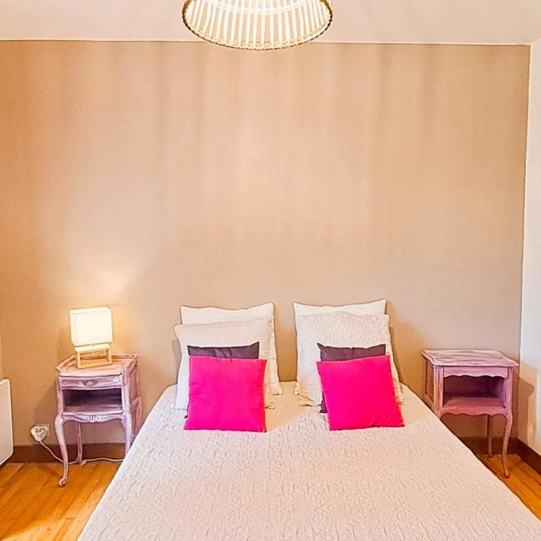 La Villa familiale du Soleil Levant grand jardin - Three-Bedroom House - 21