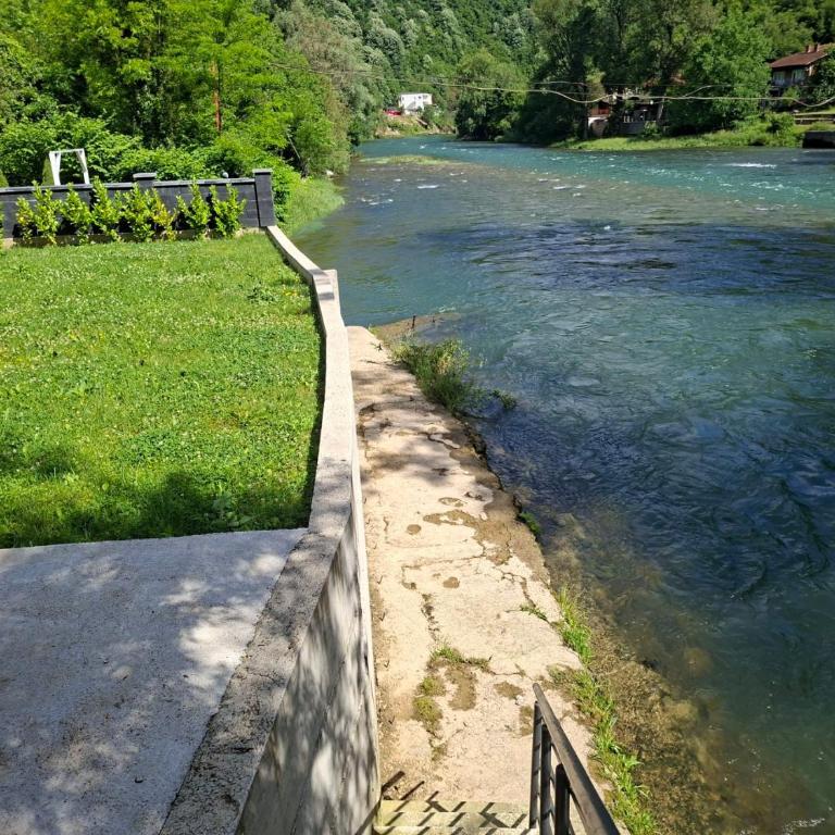 Vrbas Apartment with Private Beach - Banja Luka - Apartment mit 2 Schlafzimmern - 16
