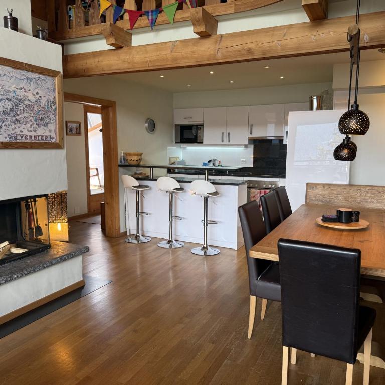 Central Verbier 5-bedroom Penthouse with Pool, Sauna, Gym, Stunning View - Appartement - 10