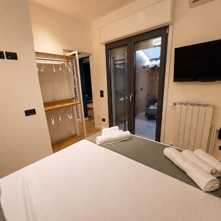 Centro & Mare - Rooms - Suites - Garage - Suite Bilocale con Patio climatizzato - 24