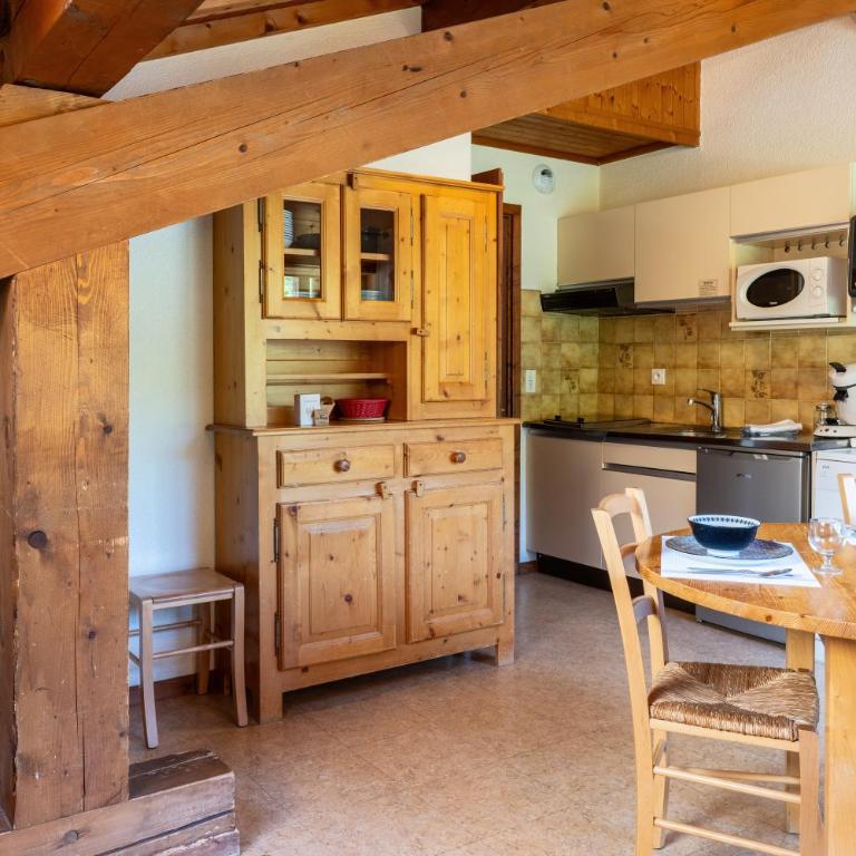 11 Appartements LE CHALET DU PLESSIS de 2 à 10 personnes au cœur du village - Appartement 2 Chambres avec Vue sur la Montagne - 11