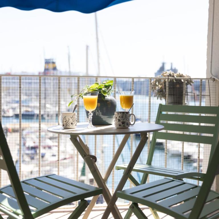Superbe 2 pièces, terrasse face au port et mer - Apartment mit 1 Schlafzimmer - 27