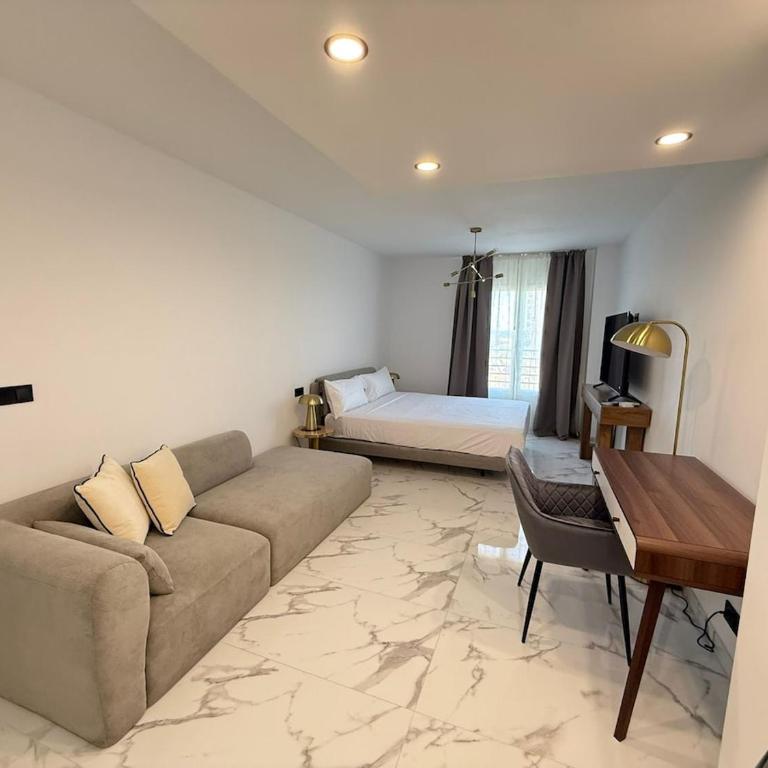 Elegant room in Alicante - AC, Wifi & Comfort - Habitación Doble - 1