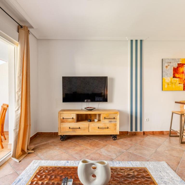 1HAB premium, checkin autónomo, acceso directo a playa, parking, terraza y piscina - Apartamento de 1 dormitorio - 5