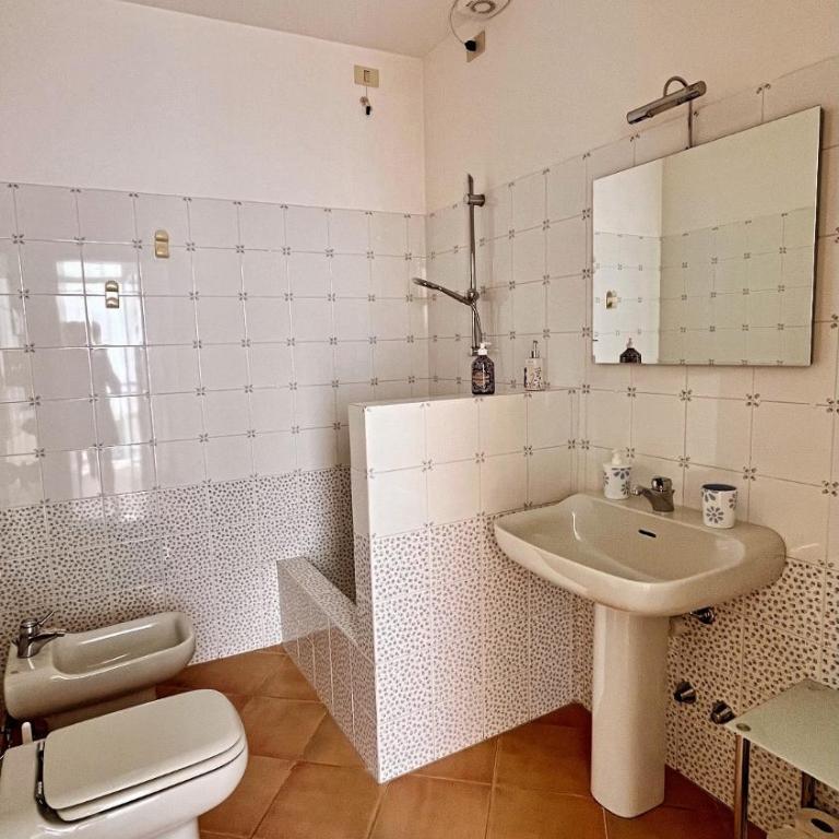 Casa Angela - Apartment with Balcony - Second Floor - 55
